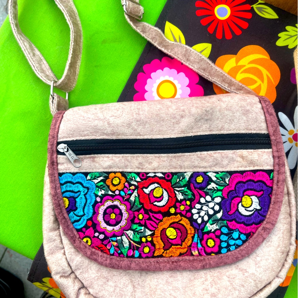 Embroidery purse/bag